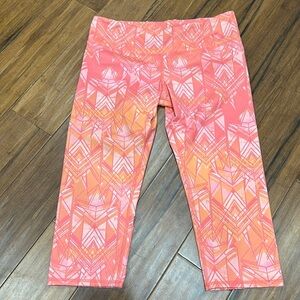 ALO Yoga orange capri leggings